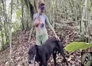 Bestiality sex shows a good-looking gal cumming